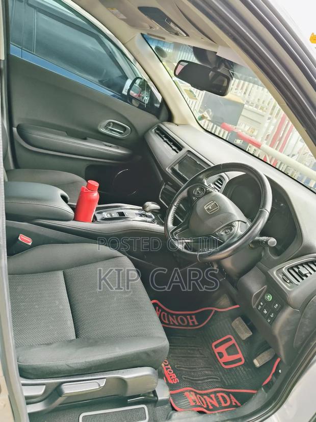 Honda Vezel 1.5 Hybrid 2WD 2017 Silver