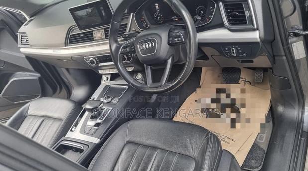 Audi Q5 2.0T Premium AWD quattro 2018 Gray