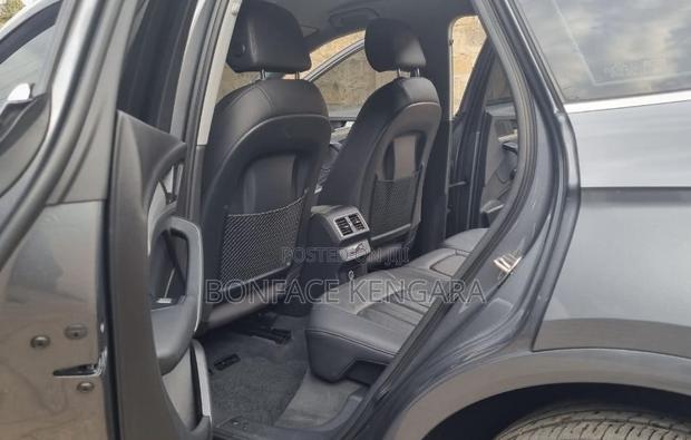 Audi Q5 2.0T Premium AWD quattro 2018 Gray