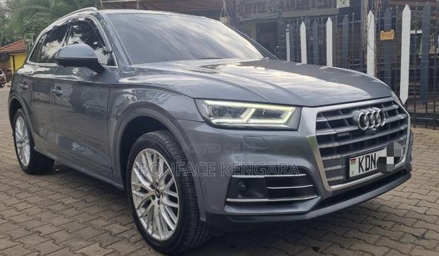 Audi Q5 2.0T Premium AWD quattro 2018 Gray