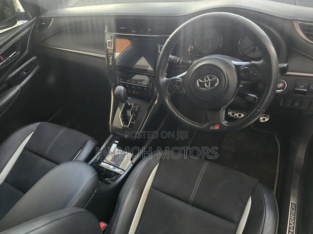 Toyota Harrier 2018 Black