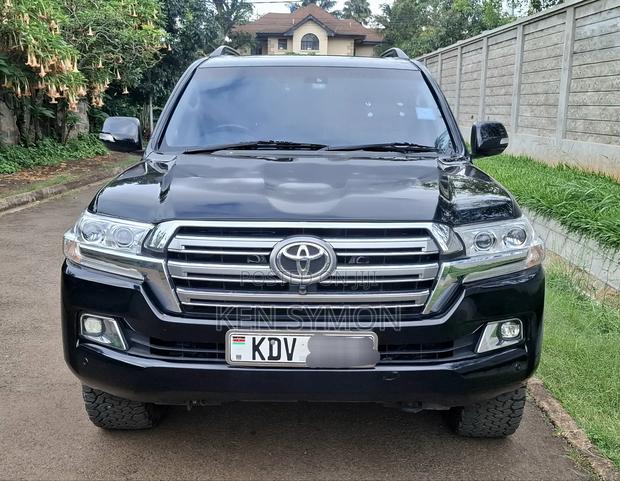 Toyota Land Cruiser 4.6 V8 ZX 2014 Black