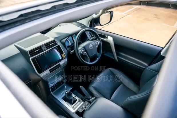 Toyota Land Cruiser Prado 2022