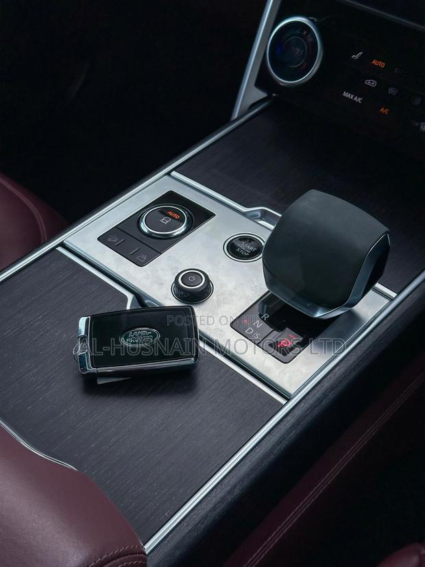 Land Rover Range Rover Vogue 2023 Black