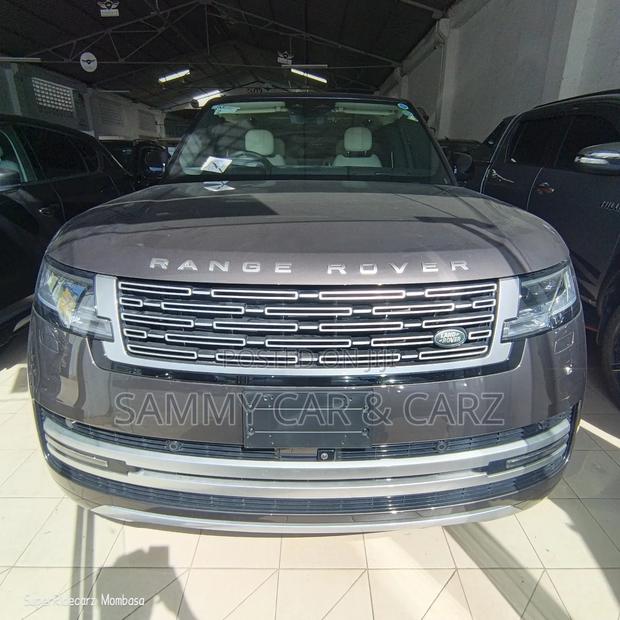 Land Rover Range Rover 2023 Brown