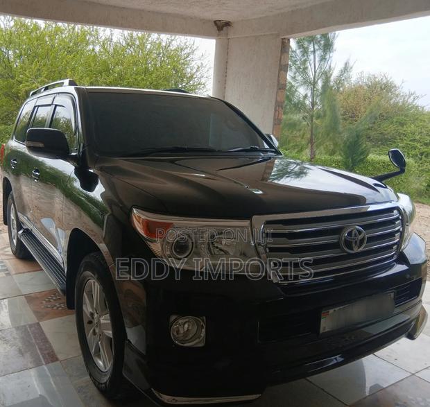 Toyota Land Cruiser 4.6 V8 AX G Selection 2014 Black