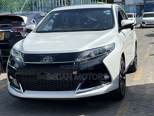 Toyota Harrier 2019 Off white