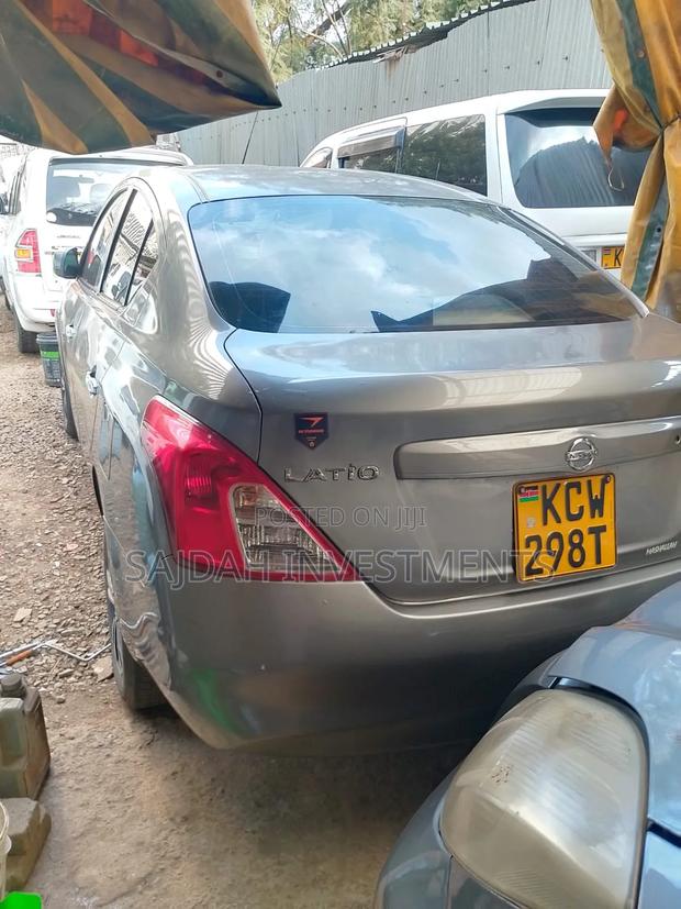 Nissan Latio 1.2 2013 Gray