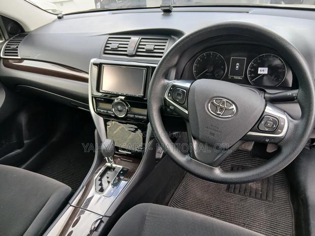 Toyota Allion 2019 Silver