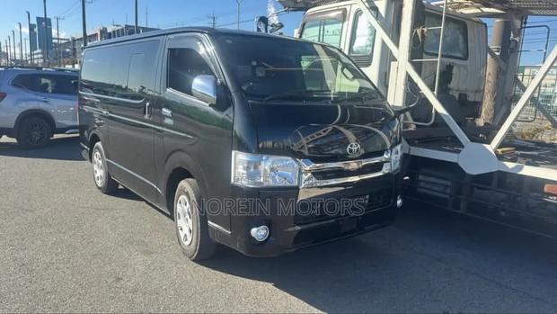Toyota HiAce 2019 Matt Black