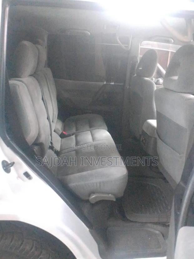 Mitsubishi Pajero Sport 2004 White