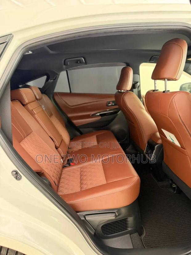 Toyota Harrier 2019 White