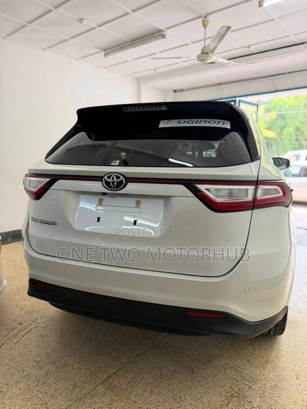 Toyota Harrier 2019 White