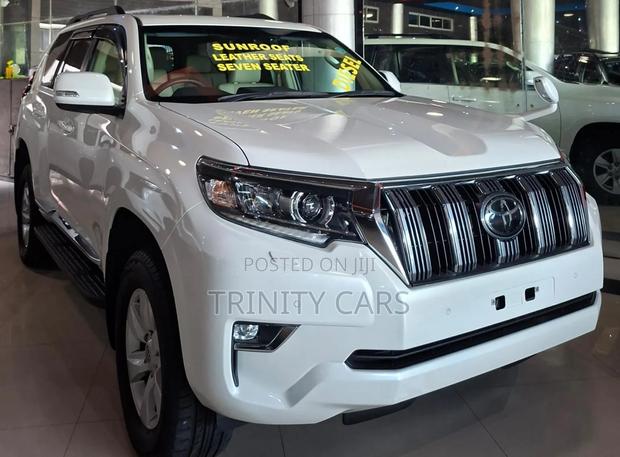 Toyota Land Cruiser Prado 2.8 2019 White