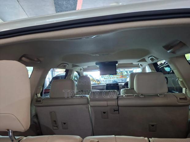 Toyota Land Cruiser Prado 2.8 2019 White