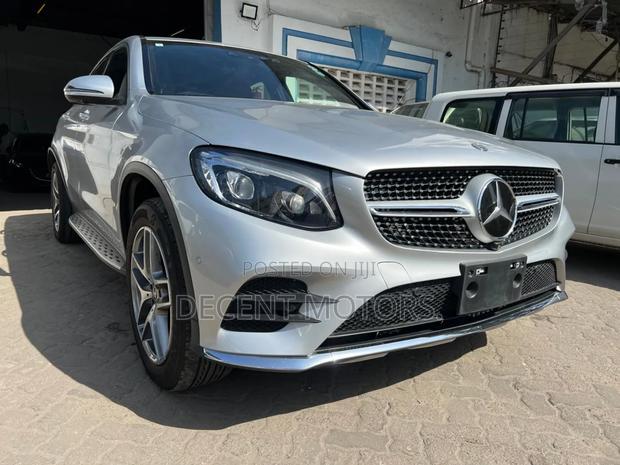 Mercedes-Benz GLC-Class 2019 Silver