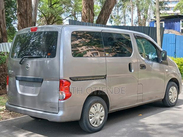 Nissan NV200 S 2018 Gray