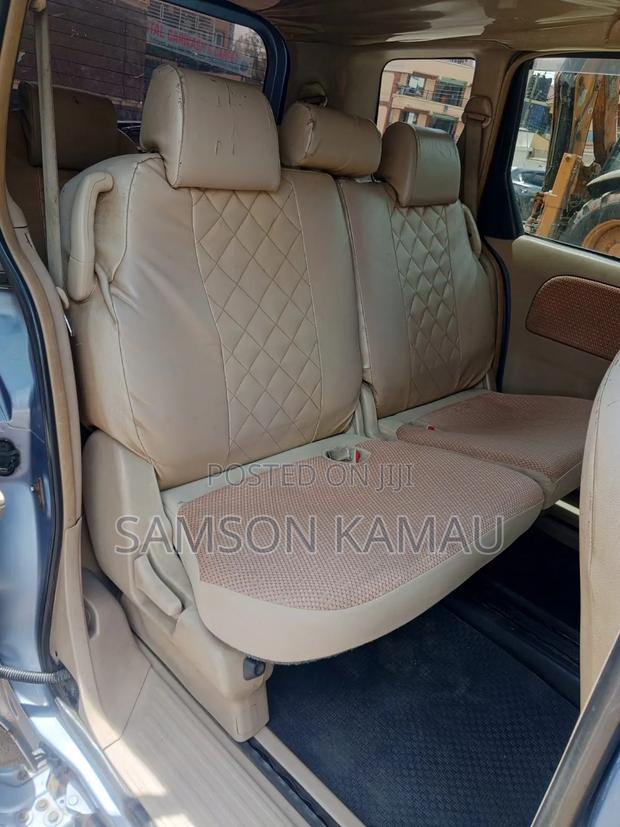Toyota Sienta 2012 Blue