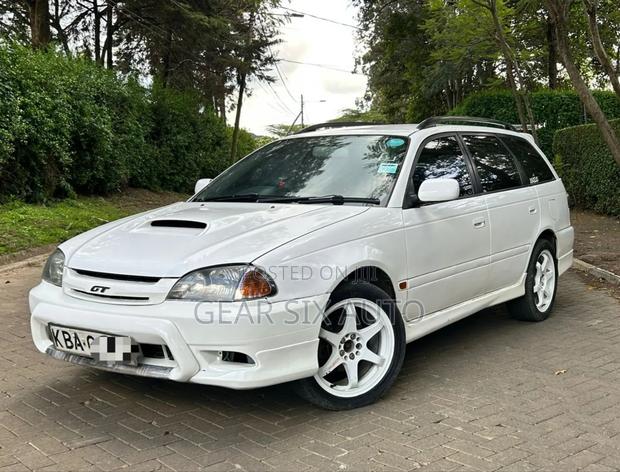 Toyota Caldina 2000 White