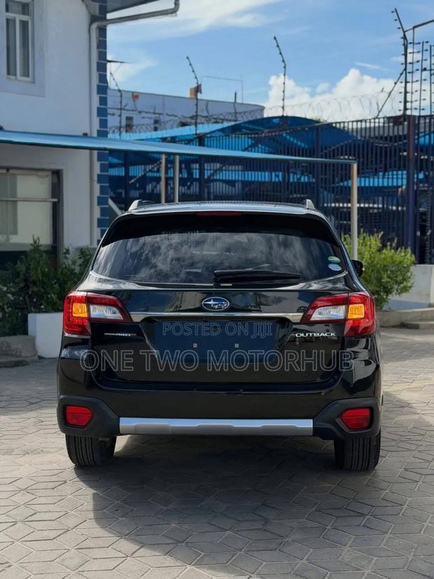 Subaru Outback 2019 Black