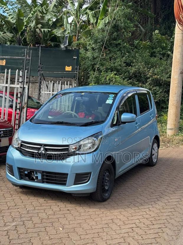 Mitsubishi EK Wagon 2018 Blue