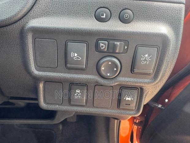Nissan Note 2018 Orange e