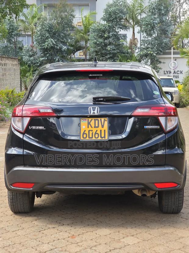 Honda Vezel 2018 Black