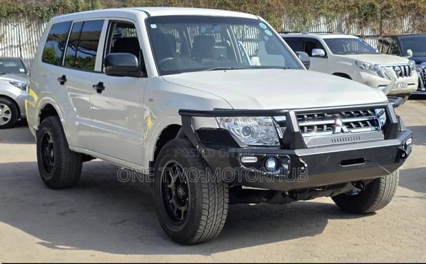 Mitsubishi Shogun 2019 White