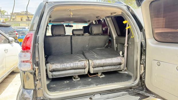 Toyota Land Cruiser Prado 2005 Black