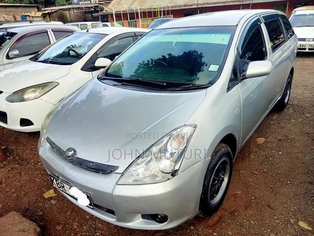 Toyota Wish 2005 Silver