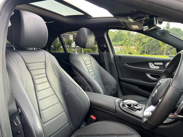 Mercedes-Benz E300 2019 White