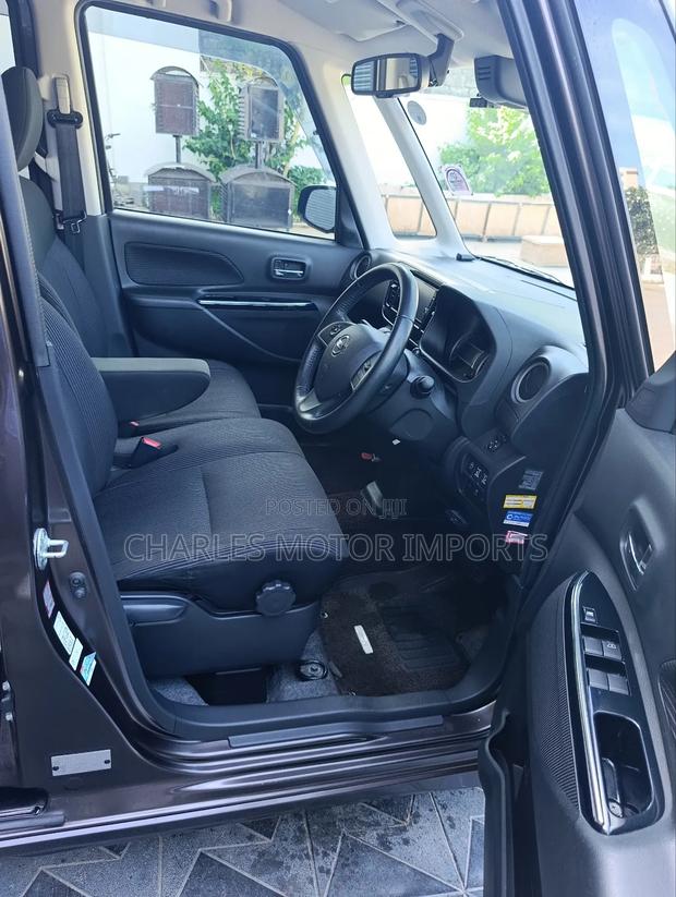 Nissan Dayz Roox 2019 Brown