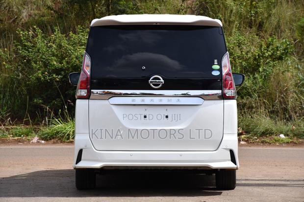 Nissan Serena 2019 Off white
