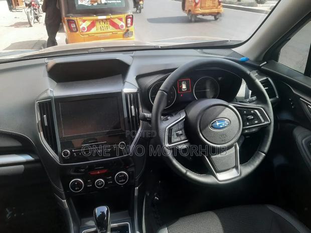 Subaru Forester Premium AWD 2019 Black