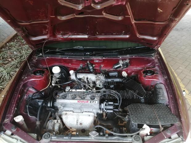 Mitsubishi Lancer 2000 Red