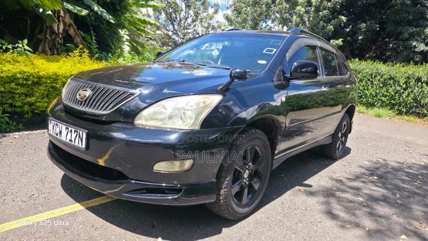 Toyota Harrier 2012