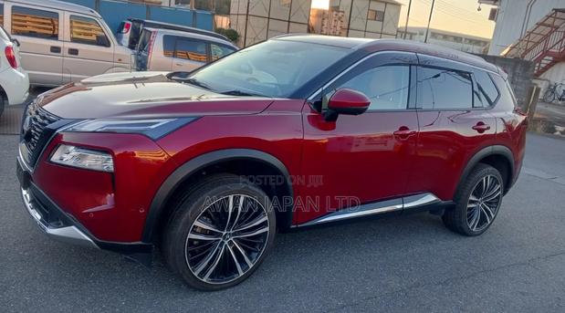 Nissan X-Trail 1.5 Hybrid AWD 2022 Red