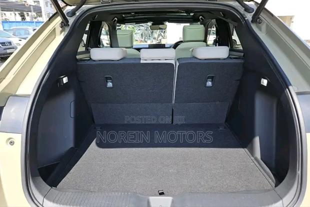 Honda Vezel 2021 Beige