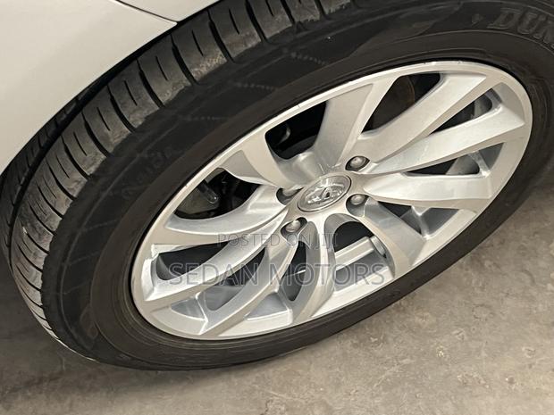 Toyota Axio 2019 Silver