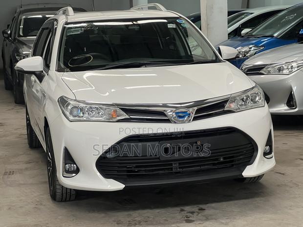 Toyota Corolla Fielder 2020 White