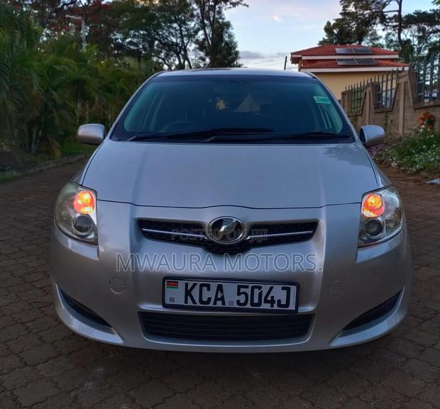 Toyota Auris 2008 Pink