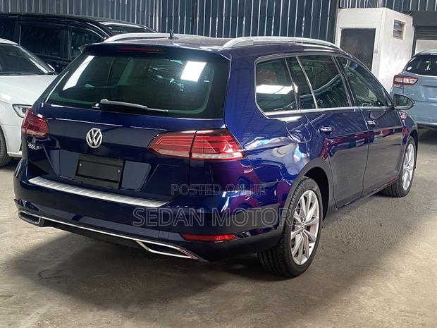 Volkswagen Golf 2019 Blue