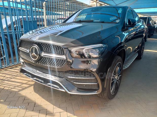 Mercedes-Benz GLE-Class GLE 400d 4MATIC 2021 Black