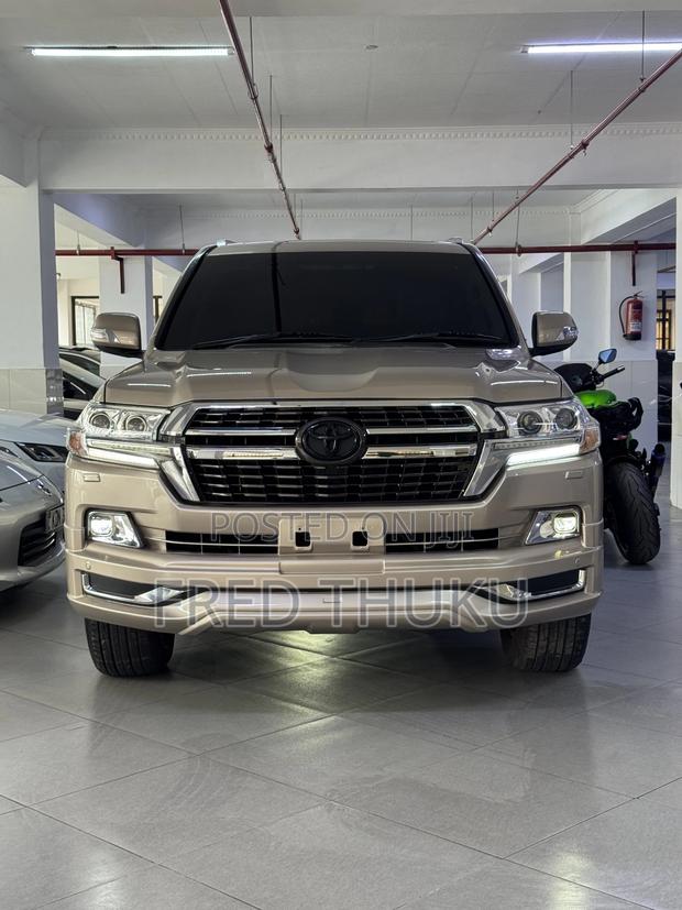 Toyota Land Cruiser 4.5 V8 VXR 2017 Gray