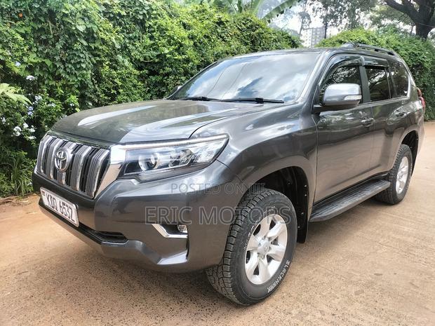 Toyota Land Cruiser Prado 3.0 TD 2010 Gray