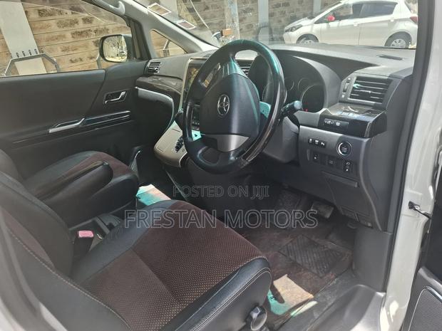Toyota Alphard 2014 White