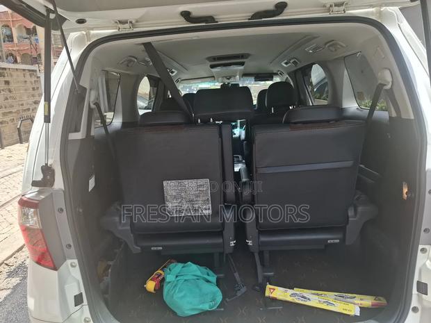 Toyota Alphard 2014 White