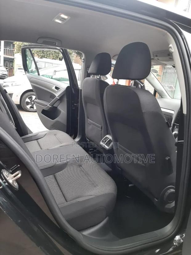 Volkswagen Golf TSI S 4-Door FWD 2017 Black