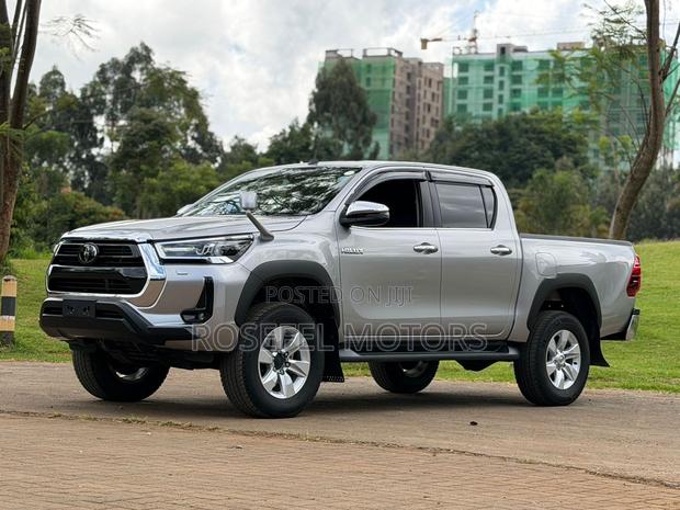 Toyota Hilux 2.4 Diesel 2020 Gold