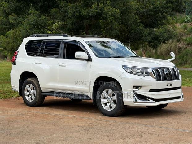 Toyota Land Cruiser Prado 2.8 2020 White